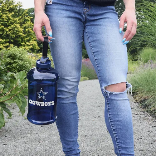 Vista 2 de FOCO NFL Unisex-Adult NFL Team Logo 2L Plastic Clear Large Sports Jug Water Bottle