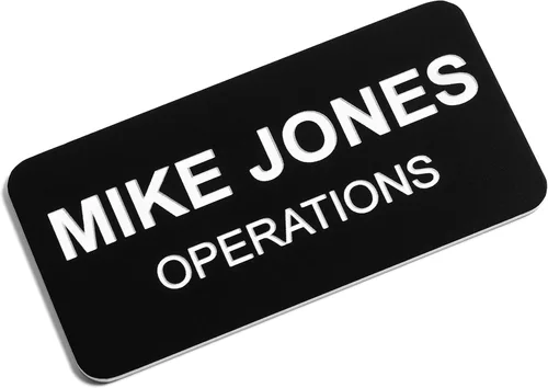 Vista 9 de Etiquetas de nombre personalizadas – 1.5 pulgadas x 3 pulgadas – hasta tres líneas de texto – con pin en parte trasera