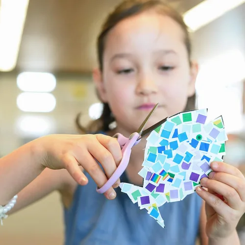 Vista 7 de ECR4Kids ELR-13212 SureGrip - Tijera para niños y aulas escolares, punta roma, surtido