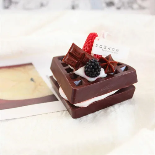 Vista 2 de Vela perfumada de chocolate decorativa en forma de pastel de gofre, velas románticas para el hogar, velas