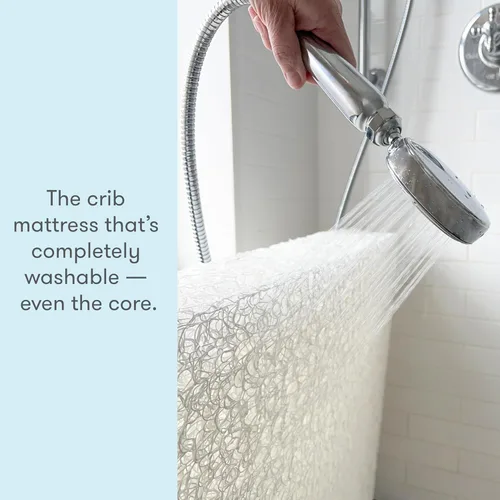 Vista 4 de Newton colchón para cuna 100% transpirable y con eficacia comprobada para reducir el riesgo de asfixia.Ve más allá con un colchón orgánico