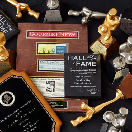 Vista 2 de Tillen Farms Zanahorias crujientes en escabeche, 12 oz