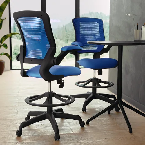 Vista 6 de Flash Furniture Kale Silla de dibujo ergonómica de malla azul con respaldo medio Anillo de pie ajustable, brazos abatibles