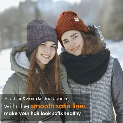 Vista 6 de Paquete de 3 gorros de invierno con forro de satén para mujeres y hombres, gorro de punto suave y cálido con puños