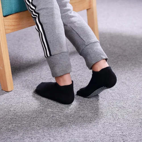 Vista 5 de 12 pares de calcetines antideslizantes para el tobillo con agarres antideslizantes para niños pequeños y niñas