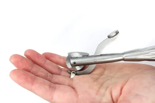 Vista 3 de HEARTWELL Herramienta de corte de anillos y removedor de banda, cuchilla de corte de metal de acero inoxidable y protección de protección de dedos