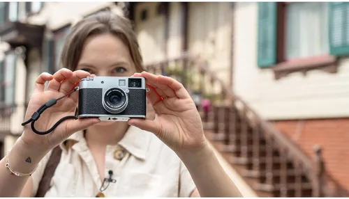 Vista 4 de FUJIFILM X Half Premium - Cámara digital compacta (plateado) con impresora Fuji Link 3 para smartphone (rosa rosa) + película Instax Mini + tarjeta