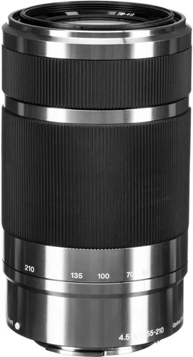 Vista 6 de Sony Lente OSS E de 2.165-8.268 in f/4.5-6.3 (plateado) (SEL55210) + kit de filtro + mochila + tarjeta de 64 GB + lector de tarjetas + trípode