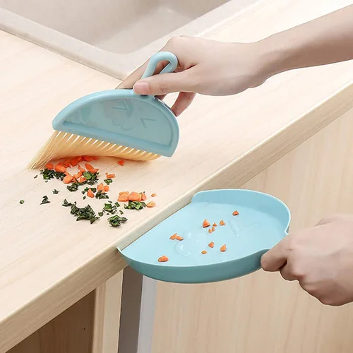 Vista 4 de NUOBESTY Juego de 3 mini cepillos y recogedores, cepillo de limpieza pequeño para mesa de teclado de computadora de escritorio