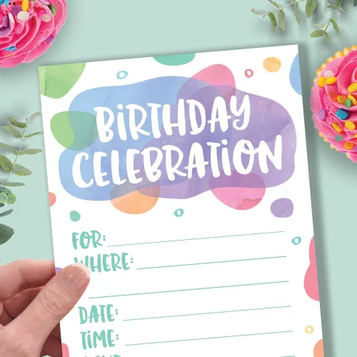 Vista 4 de Puntos de acuarela – Invitaciones de fiesta de cumpleaños – Estilo de relleno (20 unidades) con sobres