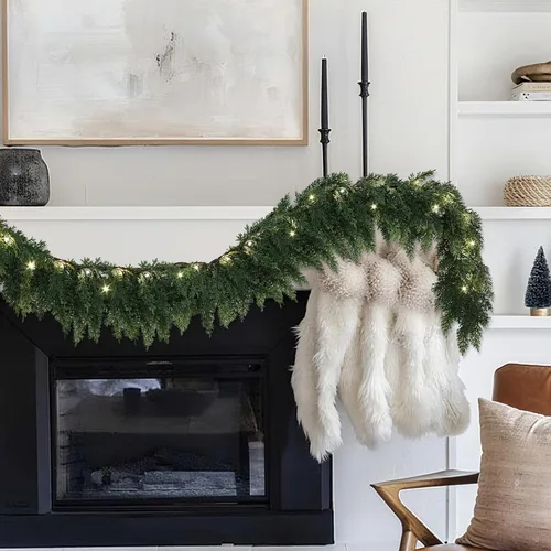 Vista 3 de Guirnalda de Navidad realista con luces, 8 modos de iluminación, 6 pies, tacto real, exuberante, guirnalda artificial de cedro preiluminada