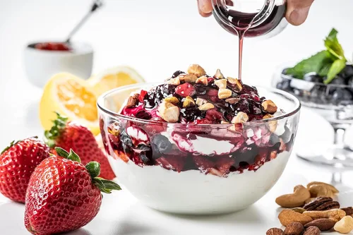 Vista 6 de Crown Maple Jarabe de arce orgánico con infusión de arándanos, 100% puro, sin gluten, sin conservantes, cobertura para panqueques y desayuno sin