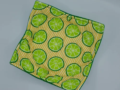 Vista 8 de Cuenco reversible para microondas con diseño de rayas de lima, color amarillo, verde, brillante, ropa de cocina tropical, hecha a mano, inauguración