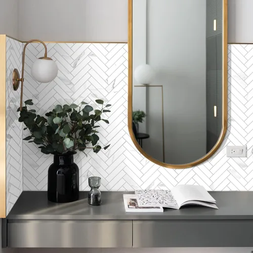 Vista 3 de Vamos Tile Azulejo autoadhesivo Statuario de PVC blanco para despegar y pegar, 10 hojas de azulejos autoadhesivos de PVC blanco para cocina, baño