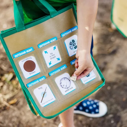 Vista 7 de Melissa & Doug Let's Explore - Juego de búsqueda del tesoro para interiores y exteriores - 80 tarjetas de doble cara