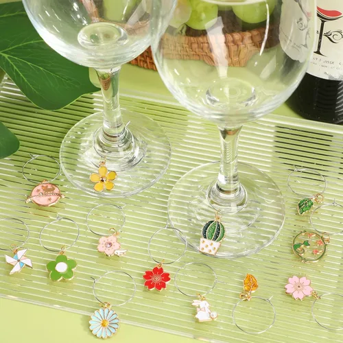 Vista 5 de SANNIX Dijes florales de vino de primavera, 24 dijes de cristal para decoración de fiesta de cata de vinos