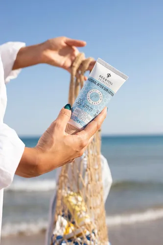 Vista 4 de Bee and You After Sun Lotion, Aloe Vera, extracto de propóleo, refrescante, óxido de zinc a base de minerales, vitamina E, tratamiento 100% natural