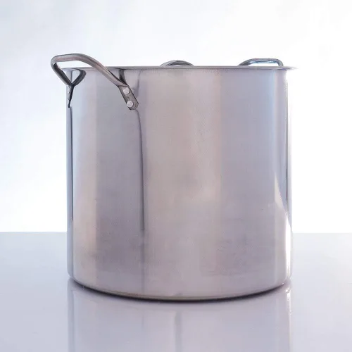 Vista 3 de Northern Brewer - Elabora. Comparte. Disfruta. Set de inicio para elaboración de cerveza casera, equipo y receta para lotes de 5 galones
