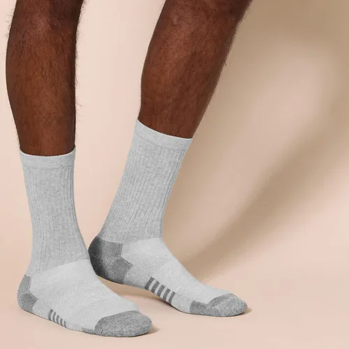 Vista 2 de Tienda Essentials Calcetines de algodón de alto rendimiento para hombre con control de humedad, atléticos, transpirables, 6 pares