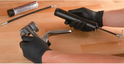 Vista 7 de Performance Tool W54197 Pistola de engrase de 3 onzas con manguera flexible