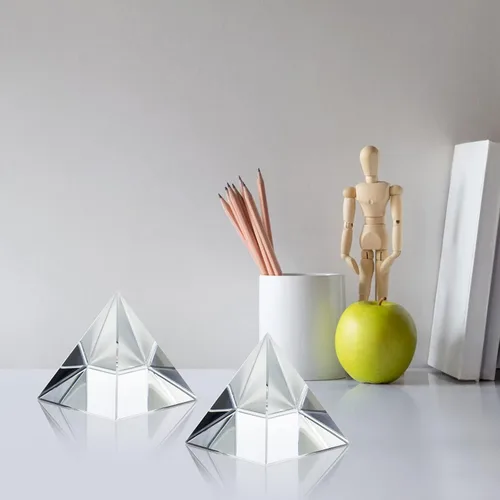 Vista 8 de ZEAYEA Paquete de 3 pirámides de cristal transparente, prisma de pirámide de cristal de 2.4 pulgadas, pirámides de pisapapeles de vidrio