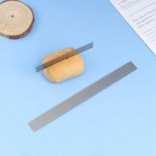 Vista 5 de 2 cuchillas de arcilla, cortadores de polímero flexibles, hoja de acero al carbono, herramienta de horno para moldear arcillas y masas