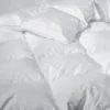 Vista 2 de DownTown Company Sweet Dream - Edredón de plumón húngaro, más de 650 pulgadas de potencia de relleno, relleno de plumón de ganso blanco, funda