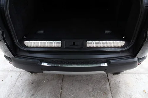 Vista 3 de YIWANG Cubierta protectora de acero inoxidable 304 para Land Rover Range Rover Sport 2014-2020