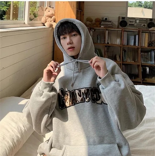 Vista 2 de Sudadera con capucha y cordón gráfico con estampado de letras para hombre, ropa moderna Emo Alt con bolsillos, trajes grunge