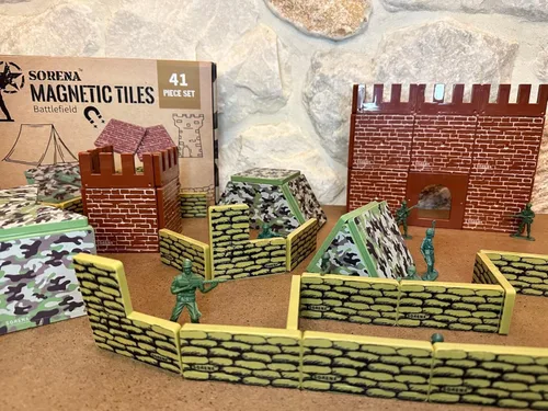 Vista 4 de Bloques de Construcción de Azulejos Magnéticos con Base de Campo de Batalla Militar - Juego con Temática de Guerra del Ejército para Construcción