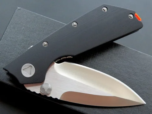 Vista 4 de Eafengrow EF335 Cuchillos plegables con hoja D2 y mango G10, cuchillo de bolsillo EDC de 5 pulgadas cerrado con clip (negro)