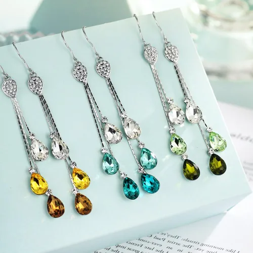 Vista 6 de Neoglory aretes colgantes de cristal hechos con elemento Swarovski, tres colores, 3.14 pulgadas