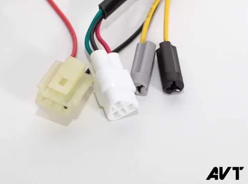 Vista 8 de AVT Kit eliminador de guardabarros YZF-R3 2019-2024 - Luz trasera integrada LED R3