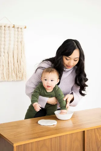 Vista 3 de Pearhead My Little Babyprints - Lata de recuerdo de huellas de manos o huellas, color rosa