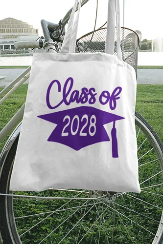 Vista 4 de Class of 2028 Graduation Cap Vinyl Decal, Graduation T Shirt Transfer, DIY Graduate Shirt Patch, Tshirt Sticker, HTV Vinyl Applique, Pick Size Old