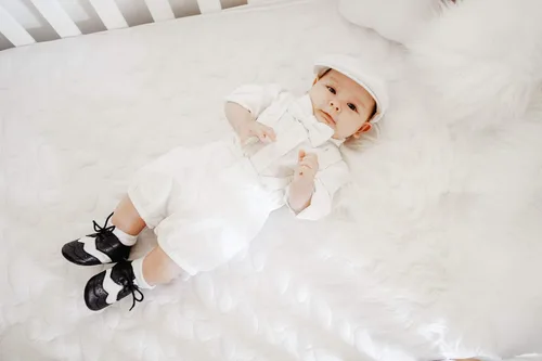 Vista 2 de Born to Love White Boys Girls First Communion Baptism Christening Socks with Cross Embroidery