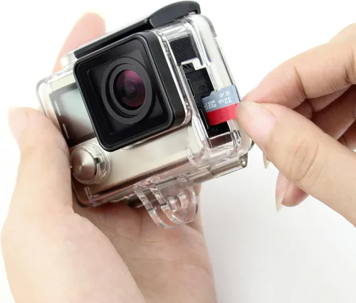 Vista 7 de SOONSUN Funda de esqueleto para GoPro Hero 4, Hero 3+, Hero 3 – Carcasa de marco abierto lateral con puerta trasera táctil, acceso a puertos