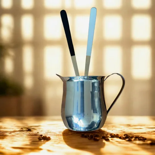 Vista 6 de CAFECITO® Espumita Ritual Set – Herramientas de preparación de café cubano con jarra de crema de acero inoxidable de 6 onzas y 2 cucharas para batir