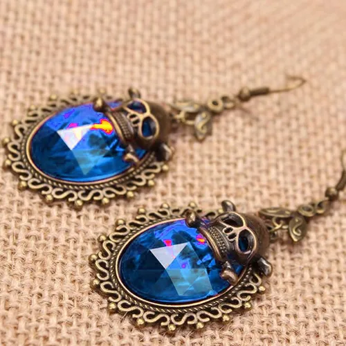 Vista 6 de Juego de accesorios de disfraz de Halloween para mujer Collar y pulsera de serpiente punk, diadema de corona de vampiro y aretes, gargantilla