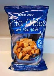 Vista 2 de Trader Joe's - Chips de pita con sal marina (paquete de 1)