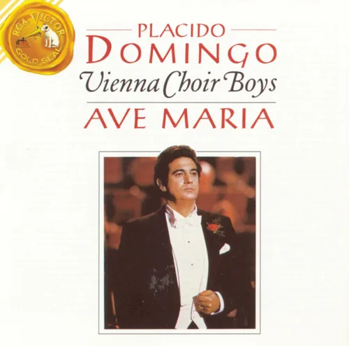 Plácido Domingo y los chicos del coro de Viena