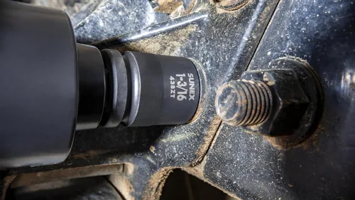 Vista 5 de SUNEX TOOLS 4687 Juego de llaves de impacto SAE de 12 puntos con accionamiento de 3/4 pulgadas, 9 piezas