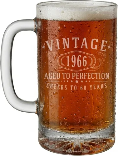 Taza de cerveza de vidrio grabada de 16 onzas vintage de 1966 – Regalos de feliz cumpleaños 60 para hombres y mujeres, decoración de decoración de