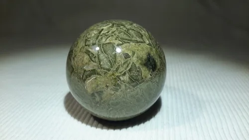 Vista 16 de Auténtica colección de esferas pulidas de piedra semipreciosa (obsidiana copo de nieve)