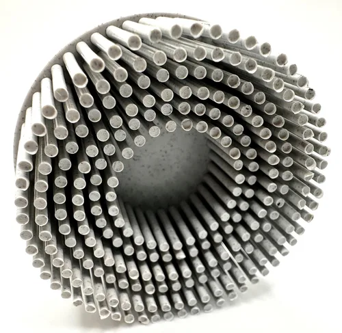 Vista 5 de Paquete de 10 discos de cerdas abrasivas de óxido de aluminio y cerámica con bloqueo de rollo de cambio rápido, compatible con soportes Roloc, 10