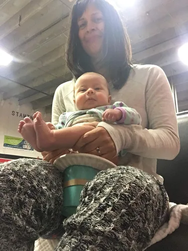 Vista 3 de Top Hat - Orinal para entrenamiento de orinal para recién nacido, comunicación de eliminación, incluye forro polar 100% algodón sin teñir acogedor