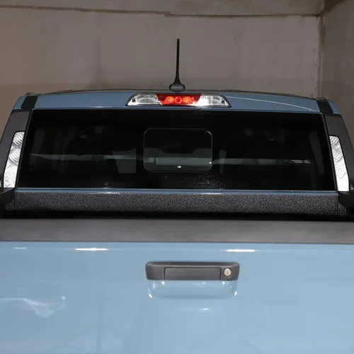 Vista 3 de Cubierta antiarañazos para maletero trasero de automóvil para Ford Maverick 2022-2024, accesorios de decoración de maletero de automóvil, aleación