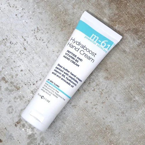 Vista 4 de m-61 Hydraboost Crema de manos Crema de manos de rápida absorción y sin fragancia con manteca de karité, ácido hialurónico y vitamina E - 2.5