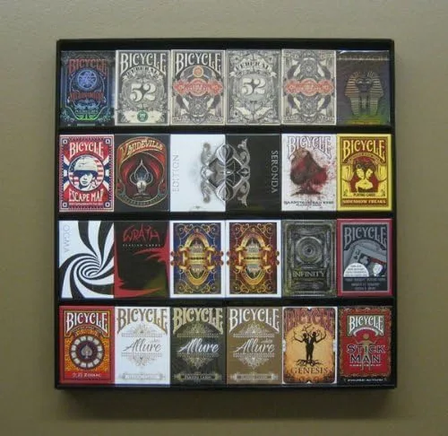 El marco de cartas de juego – 24 barajas de acrílico para jugar naipes por Collectable Playing Cards
