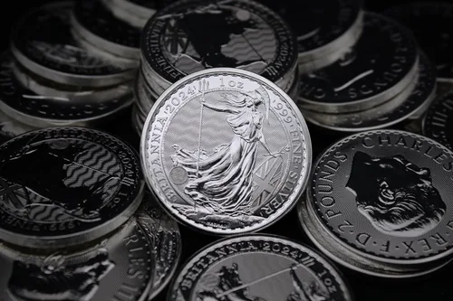 Vista 2 de 1997 - Present (Random Year) Lot of (5) 1 oz Silver Britannia Coins Brilliant Uncirculated with a Certificate of Authenticity £2 GBP Seller BU